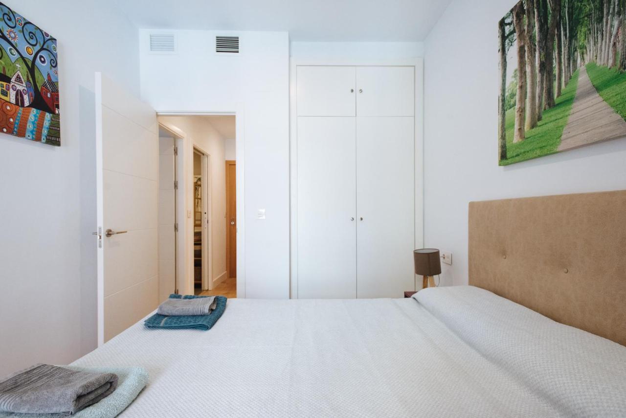 Apartamento Estelar Con Piscina Y Garaje Nervion Apartment เซบีญา ภายนอก รูปภาพ