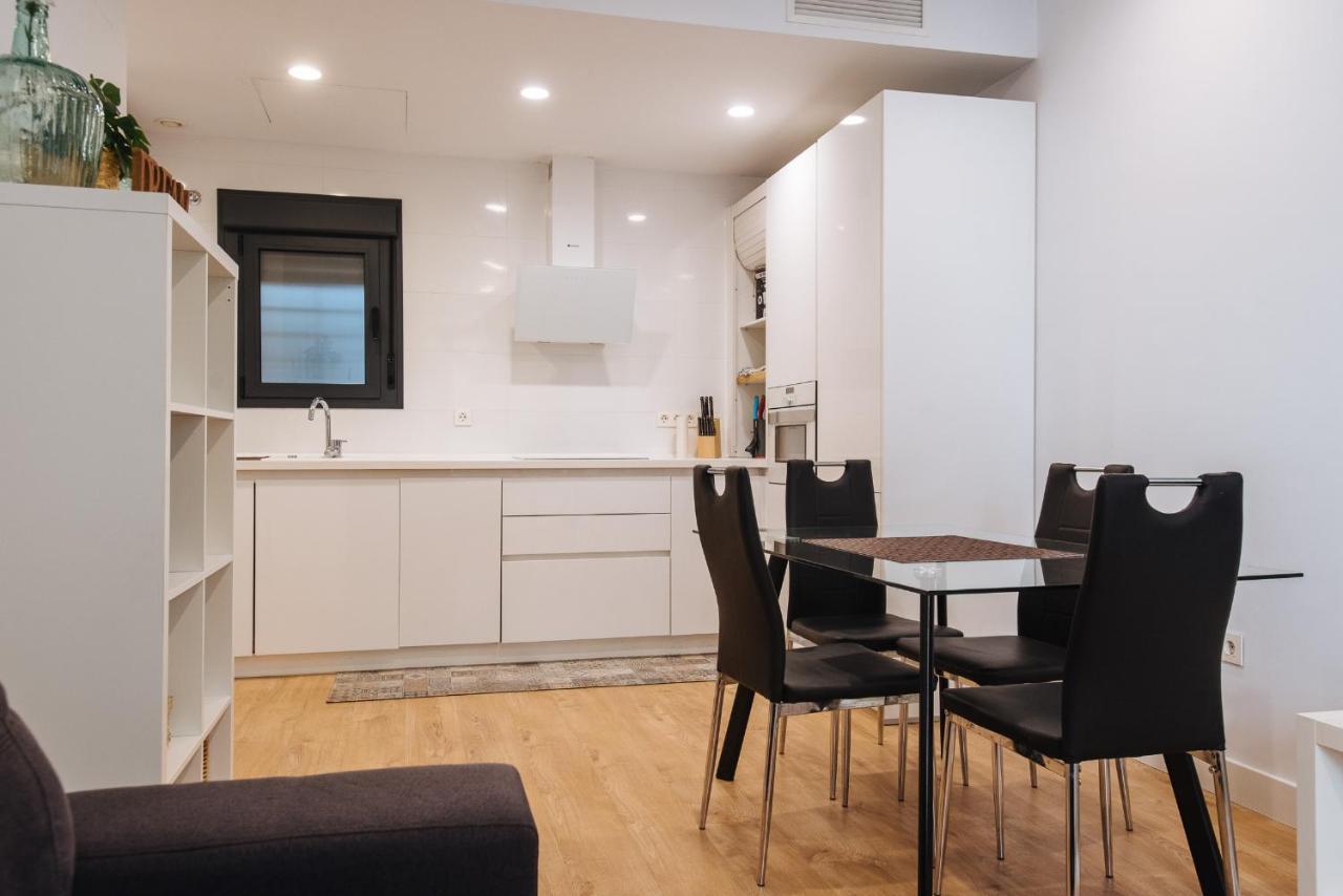 Apartamento Estelar Con Piscina Y Garaje Nervion Apartment เซบีญา ภายนอก รูปภาพ